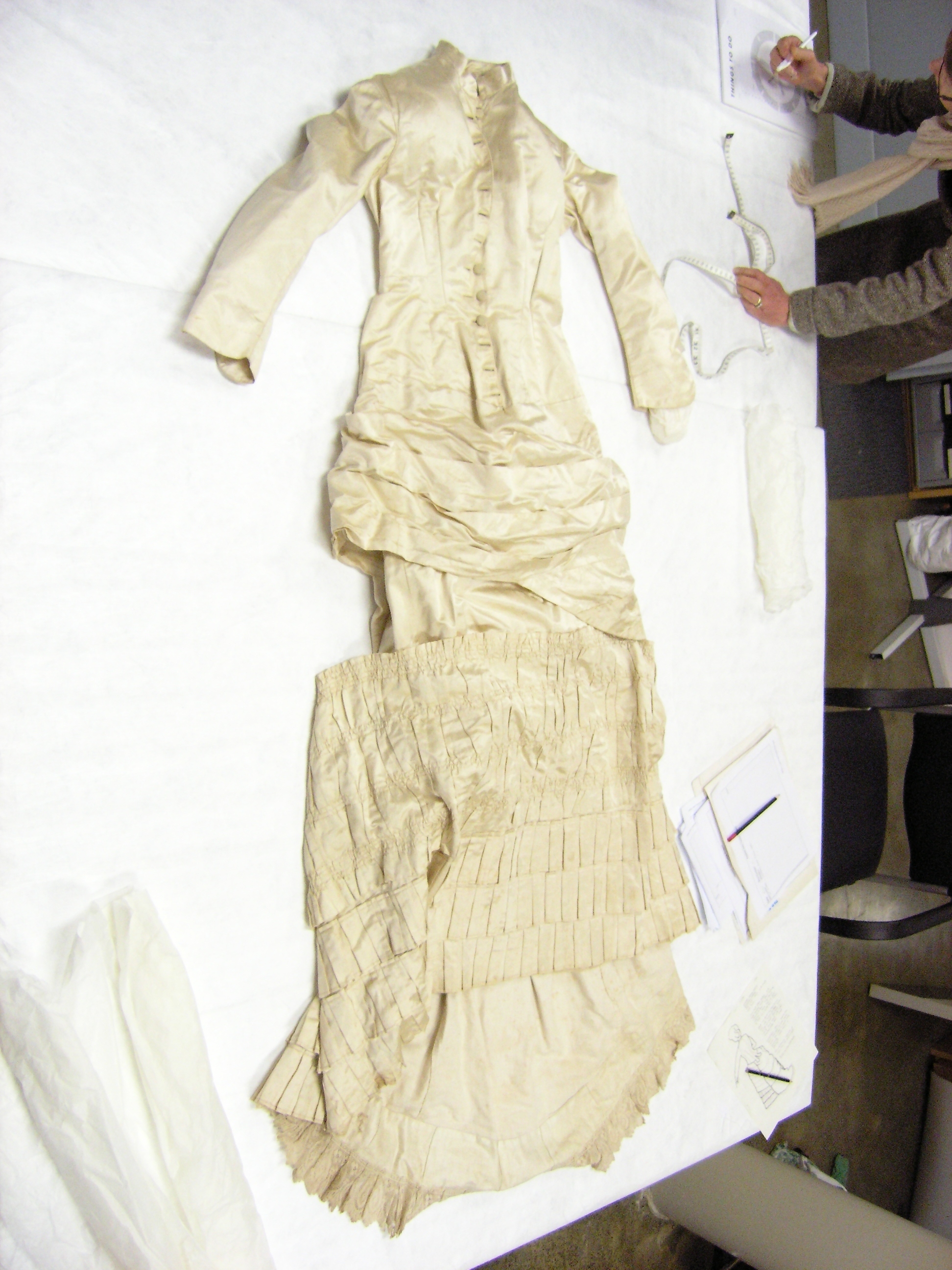 dress, wedding - Collections Online - Auckland War Memorial Museum