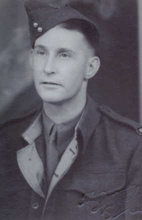 Robert Gordon Hutton - Online Cenotaph - Auckland War Memorial Museum