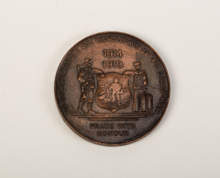 medal, commemorative, 2015.x.111