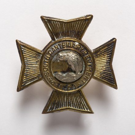 badge, regimental 2015.x.227