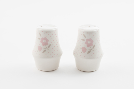 salt and pepper shakers, 2014.19.188, #84, Photographed by Richard NG, digital, 23 Dec 2016, © Auckland Museum CC BY