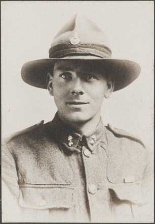 Colin Lovell-Smith - Online Cenotaph - Auckland War Memorial Museum