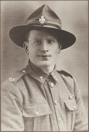 Leslie Gladstone Bennett - Online Cenotaph - Auckland War Memorial Museum