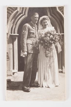 photograph, wedding / 2018.22.11 / © Auckland Museum CC BY
